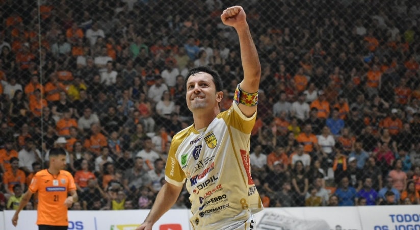 Futsal: Jaraguá recebe o Carlos Barbosa pelas quartas de final da LNF