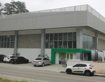 Poliesportivo: Dr. Vicente destaca inauguração do ginásio de esportes na Escola Alvino Tribess