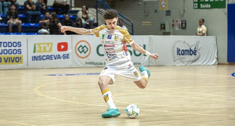 Jasc: Com sub-20, Jaraguá do Sul perde nos pênaltis de Chapecó no futsal