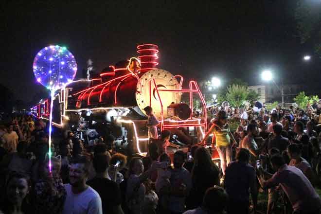 Circulação Iluminada da Maria Fumaça