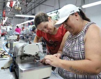 Qualifica Jaraguá forma mais 180 alunos em 10 cursos profissionalizantes