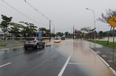 Rua Victor Bauer na Via Verde interditada devido ao nível do Rio Itapocu