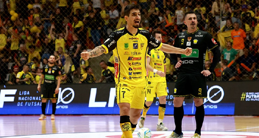 Futsal: Bruninho segue no Jaraguá na próxima temporada