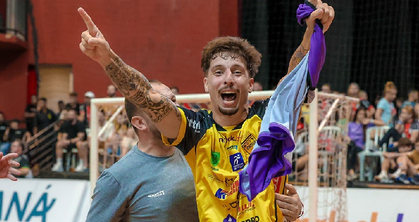 Futsal: Jaraguá anuncia renovação do ala Jamur para 2025