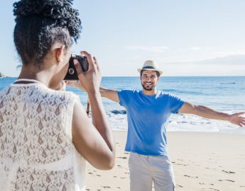 Verão 2025: Brasileiros vão gastar R$ 148 bilhões viajando pelo país