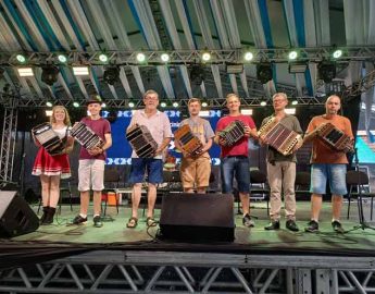 Bandoneon une Pomerode em celebração à cultura germânica