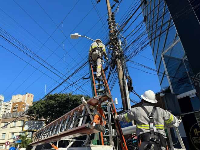 Celesc e empresas de telefonia