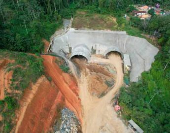 Túneis do Morro Vieira, da BR-280, recebem pavimentação com concreto