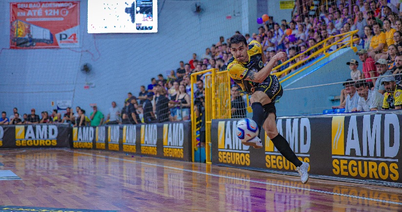 Futsal: Líder geral, Jaraguá enfrenta Fercical nas quartas de final em Indaial