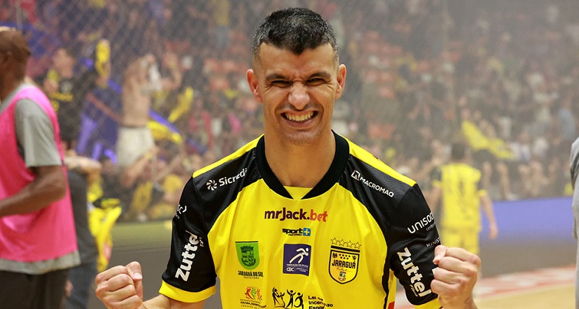 Futsal: OFICIAL! Marcênio fica no Jaraguá em 2025