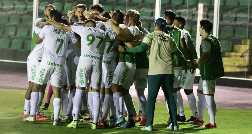 Futebol: Chapecoense bate o Figueirense no Campeonato Catarinense