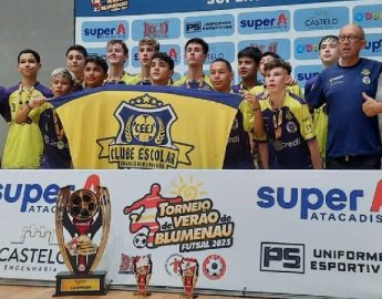 Futsal: CEEJ sub-14 conquista título em Blumenau