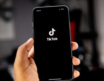 A nova geração confia mais no TikTok do que no jornal impresso?