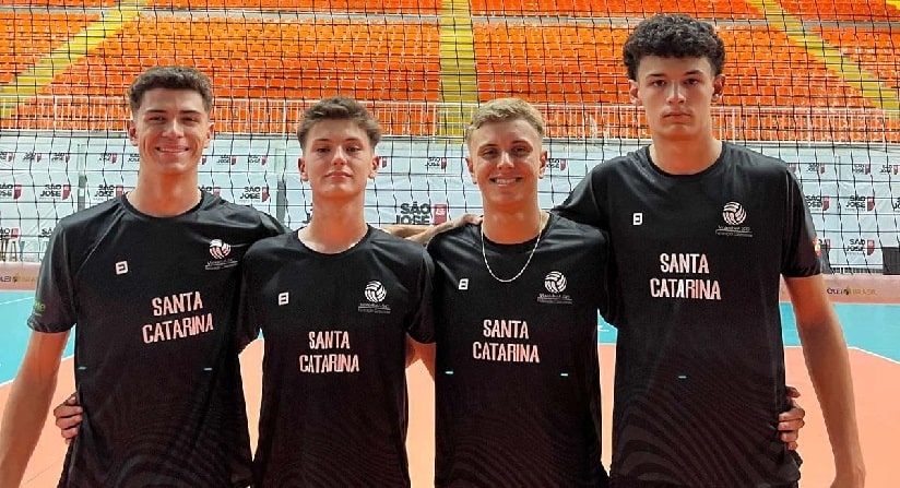 Vôlei: Atletas de Jaraguá do Sul participam de treinos da seleção catarinense sub-18