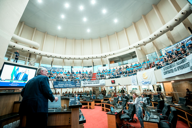 Política e Políticos – O jornalista Celso Machado comenta os principais acontecimentos de Santa Catarina e da região