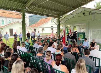 Escola restaurada é entregue e será referência para viagens de estudos