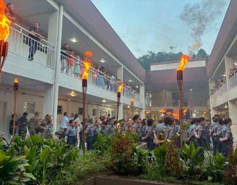 Colégio Policial Militar realiza formatura de fogo e entrega de uniformes