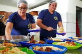 Professores e servidores podem consumir merenda escolar