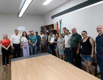 Moradores do Itapocu firmam compromisso para a regularização fundiária