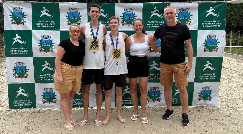 Vôlei de Praia: Equipes de Guaramirim são premiadas na primeira etapa